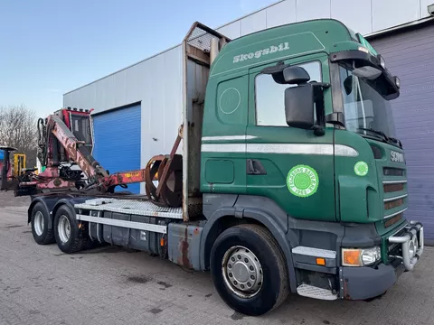 Scania R R560 V8 **6X4+JONSERED 1020 CRANE**