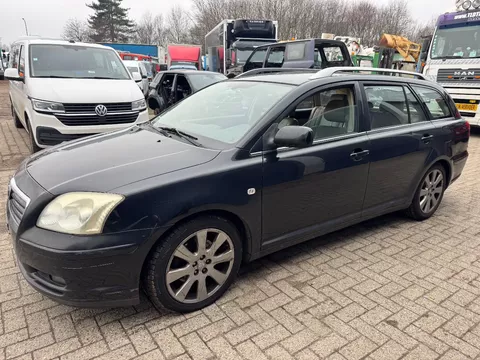 Toyota Avensis **2LITER-LEATHER-AC**