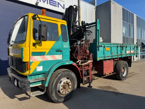 Renault G230 **BENNE+GRUE-TIPPER+CRANE**