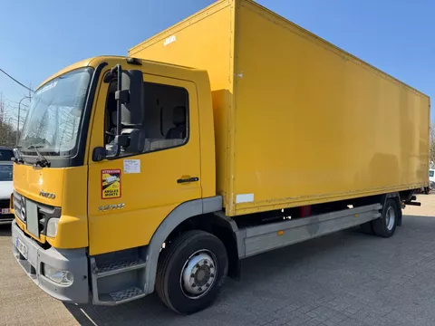 Mercedes-Benz Atego 1218 **FULL STEEL SUSPENSION-MANUAL GEARBOX**