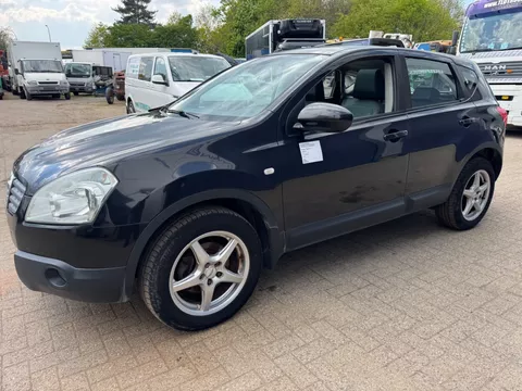 Nissan QASHQAI **4WD-AUTOMATIC-AIRCO**