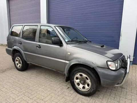 Nissan Terrano **LONG CHASSIS-DIESEL**