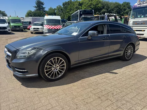 Mercedes-Benz CLS **350 4MATIC-FULL OPTIONS**
