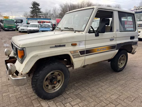 Toyota Land Cruiser **J70-DIESEL**