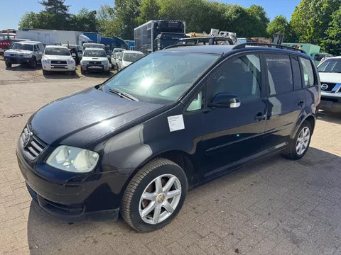 Volkswagen Touran **EURO 4-AIRCO**