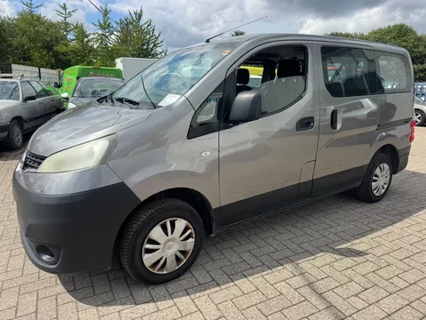 Nissan NV200
