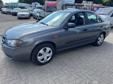 Nissan Almera **BELGIAN CAR-VOITURE BELGE**