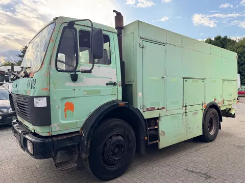 Mercedes-Benz 1617 **BELGIAN TRUCK-6CYL-FULL STEEL**