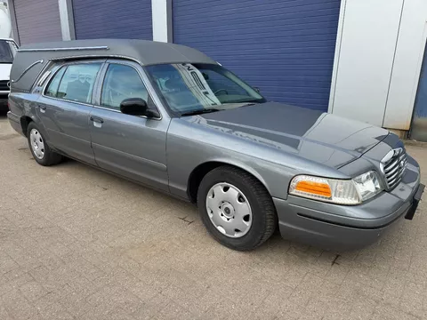 Ford VICTORIA CROWN **CORBILLARD-HEARSE-BESTATTUNGSWAGEN**