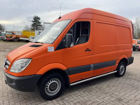 Mercedes-Benz Sprinter 310