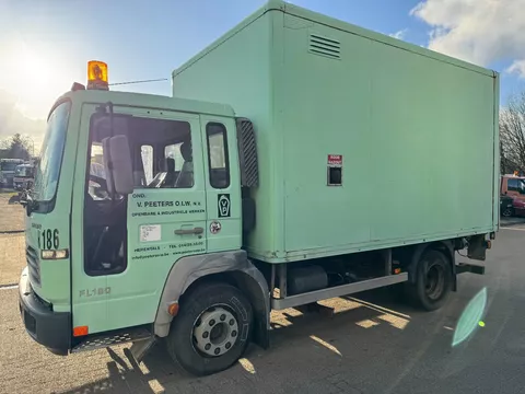 Volvo FL 180 **GENERATOR 100Kva MERCEDES V6**