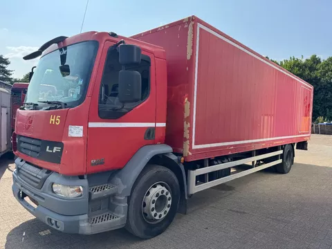DAF LF 55.220 **MANUAL GEARBOX-EURO 4**