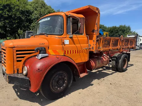 Berliet L62 **4CYL-BENNE**