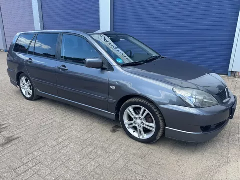 Mitsubishi Lancer **1600PETROL-AIRCO**