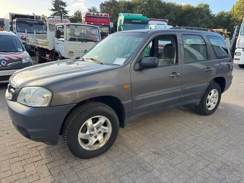 Mazda Tribute **PETROL-AIRCO-4x4**